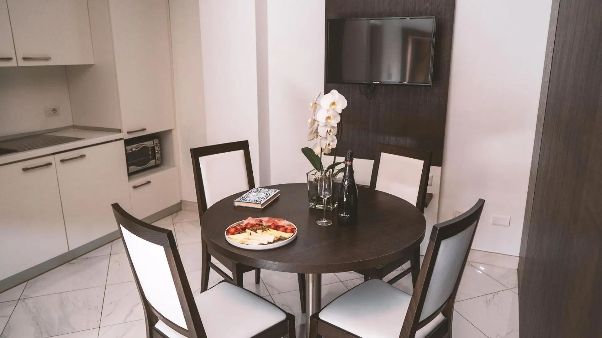 Morin 10 Rome Exclusive Suites Apartment