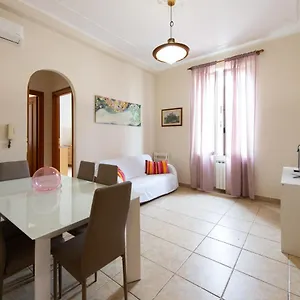 Apartament Fornaci Deluxe San Pietro, Rzym